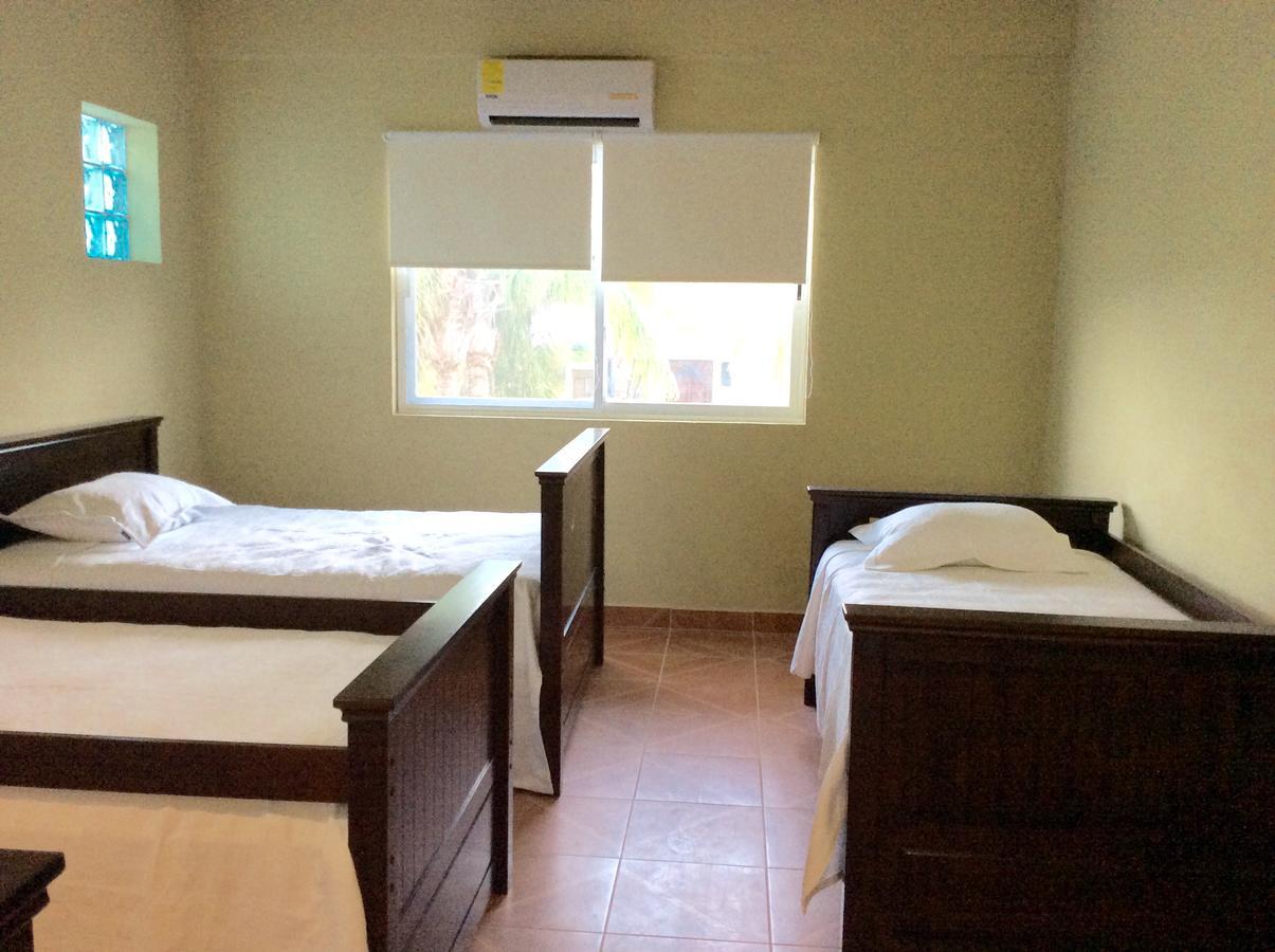 Casa Paloma Blanca Hostel Исла-Мухерес Экстерьер фото