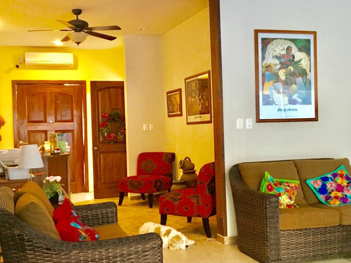 Casa Paloma Blanca Hostel Исла-Мухерес Экстерьер фото